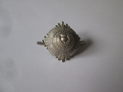 Cuc/Semn caschetă 29 x 29 mm ofiter regimentul paza cercetasi Scotia WWII foto