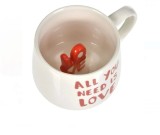 Cana Ceramica "All You Need is Love" cu Scris "Love" 3D in Interior , Alba, Valentine's Day, 370ml