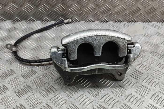Etrier de fr&acirc;nă dreapta față TOYOTA C-HR _X2_, _H2_ 2024 OEM: Off-road | 27966353