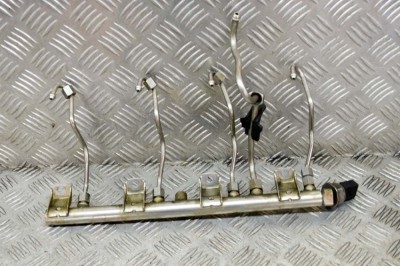 Rampa de combustibil st&amp;acirc;nga BMW 5 F10 2013 OEM: 7547600,7537319 | 14297660 foto