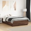 Cadru de pat cu lumini LED stejar maro 140x190cm lemn prelucrat