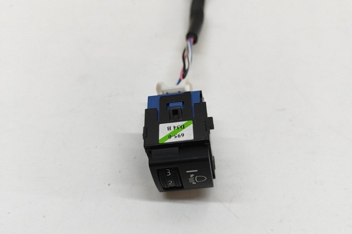 Comutator de reglare &icirc;nălțime faruri TOYOTA YARIS CROSS MXP_ 2023 OEM: 84152-0D290 | 32002528