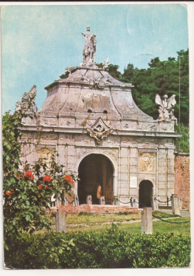 CA19 -Carte Postala- Alba Iulia, Poarta 3 a cetatii ,circulata 1980 foto