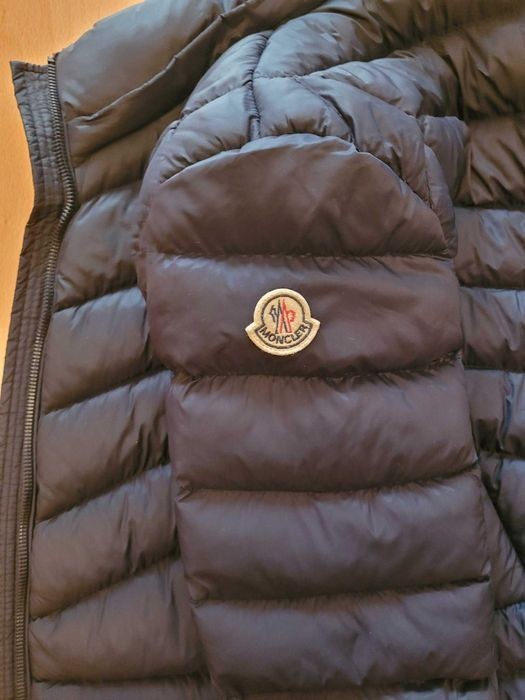 Geacă Moncler originală