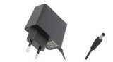 T&aacute;pegys&eacute;g POS POSC12150A, Zasilacz 12V/1.5A/18W, adapter wertykalny czarny, gniazdo AC:CEE 7/16. wtyk 2.1x5.5mm prosty