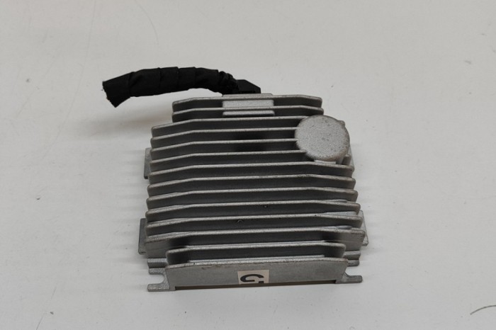 Unitate de control sunet motor PORSCHE Taycan 2022 OEM: 9J1035446H,9J1035446 | 31845110