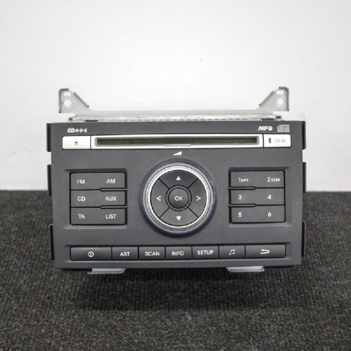 Unitate radio CD KIA CEE\&#039;D SW ED 2010 OEM: 96160-1H000 3696016