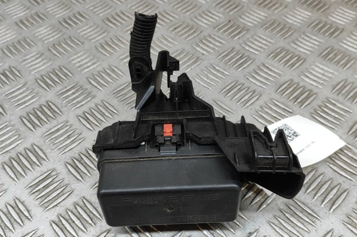 Modul panou de siguranțe JEEP Avenger J2 2025 OEM: 9837843080,9827711680 | 31943918
