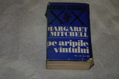 Pe aripile vantului - 2 vol - Margaret Mitchell foto