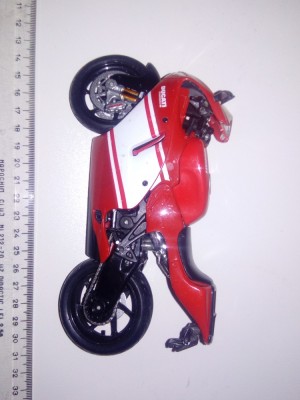 JUCARIE / MACHETA MOTOCICLETA, MAISTO foto