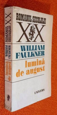 Lumina de august - William Faulkner foto