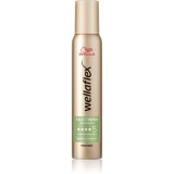 Wella Wellaflex Silk Finish &amp; Hold spuma fixare ultra-puternica 200 ml