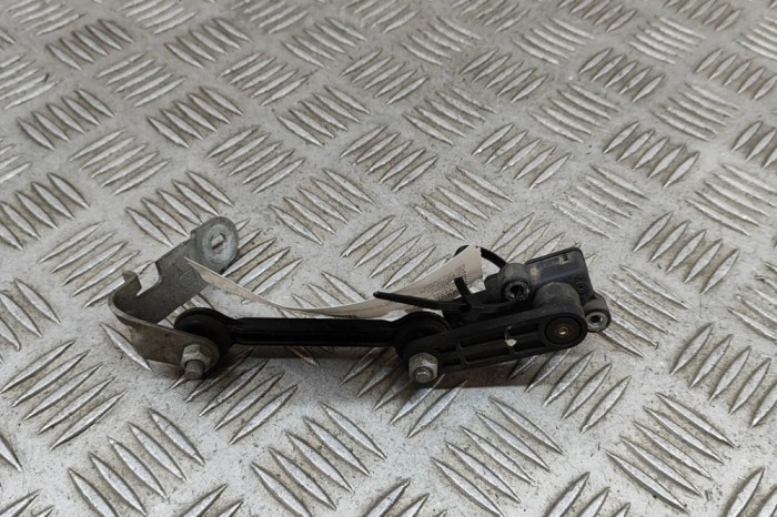 Senzor de nivel &icirc;nălțime dreapta spate MERCEDES-BENZ GLE W167 2022 OEM: A0009059413,10.1724-0219.3 | 24705580
