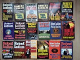 Robert Ludlum - 34 titluri (37 vol) , romane thriller