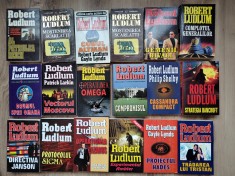 Robert Ludlum - 34 titluri (37 vol) , romane thriller