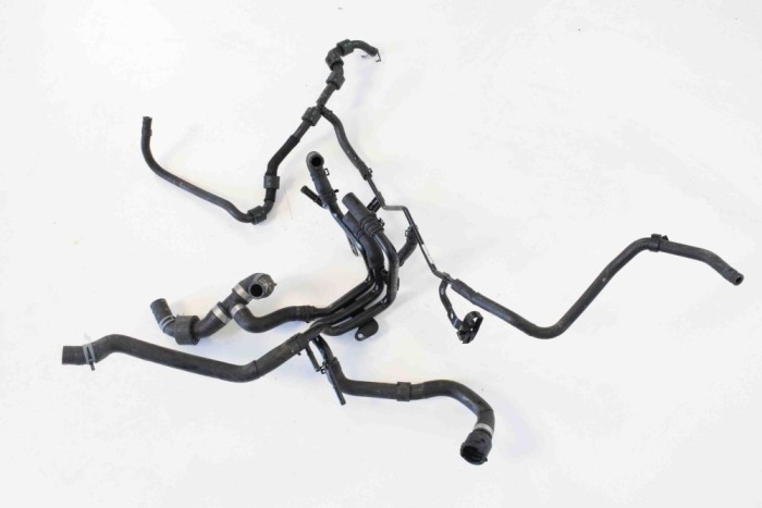 Furtun de lichid de răcire VW SHARAN 7N1, 7N2 2016 OEM: 7N0121064L 10011392