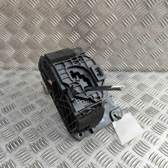 Timonerie cutie de viteze LEXUS IS III _E3_ 2018 OEM: Sedan | 31058143