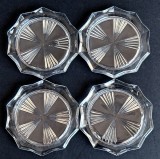 Set 4 farfurii de dulceata din cristal produse in Franta, cu ornamente radiale, vintage anii 70