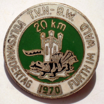 I.650 INSIGNA GERMANIA TURISM VOLKSWANDERTAG 1970 FURTH IM WALD 20mm email foto