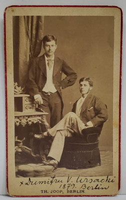 STUDIO TH . JOOP , BERLIN , DOI TINERI ROMANI IN STUDIO , FOTOGRAFIE C.D.V. , 1879 foto