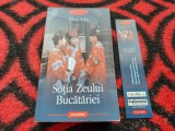 SOTIA ZEULUI BUCATARIEI - AMY TAN