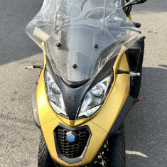 Scuter Piaggio MP3-500 HPE