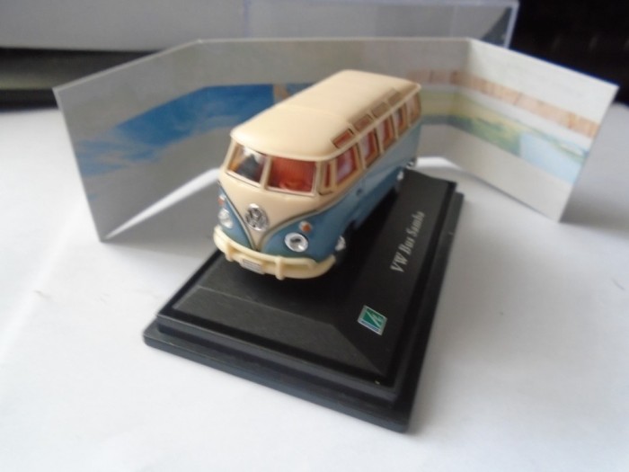 bnk jc Hongwell Cararama - Vw Bus Samba - 1/72
