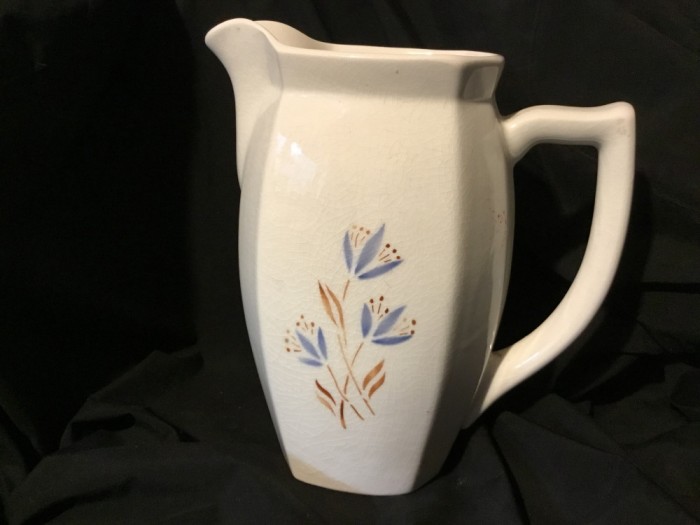 Vintage / Design - Carafa romaneasca perioada RPR anii 50 cu marcaj Crinul !
