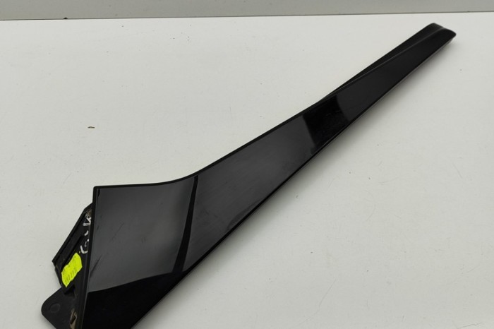 Ornament picurator haion dreapta AUDI Q8 4MN 2024 OEM: 4M8854871 | 31869867