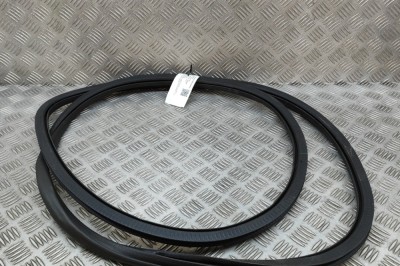 Garnitura ușă dreapta spate MERCEDES-BENZ GLE W167 2020 OEM: A0997250000 | 28351359 foto