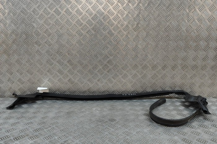 Garnitura ușă st&acirc;nga față TESLA MODEL X 2016 OEM: 1032177-00-D | 27197991