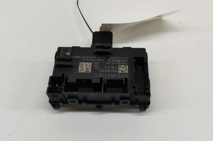Modul de control ușă st&acirc;nga față AUDI A4 Avant 8W5, B9 2017 OEM: 8W0959592,8W0959592G,A2C7466601100 | 24296203