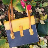 Geantă de piele naturală pentru femei, handmade, 26x22x9cm.