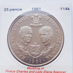 2050 Guernsey 25 pence 1981 Elizabeth II (Royal Wedding) km 36