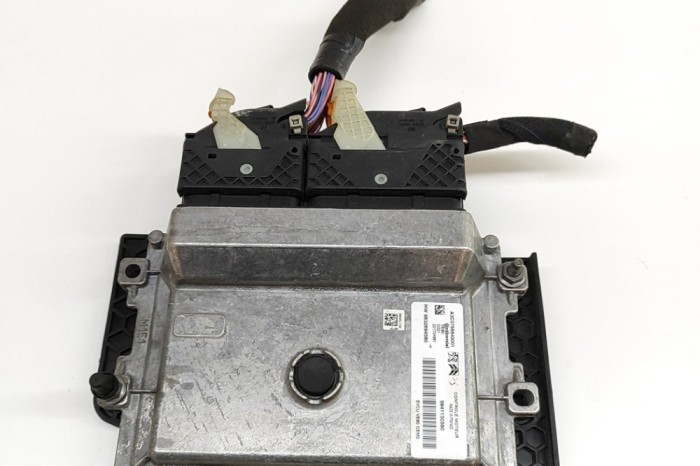 Unitate de control motor PEUGEOT 2008 II 2021 OEM: 9841150580,9832694580,A3C0766640001 28312351