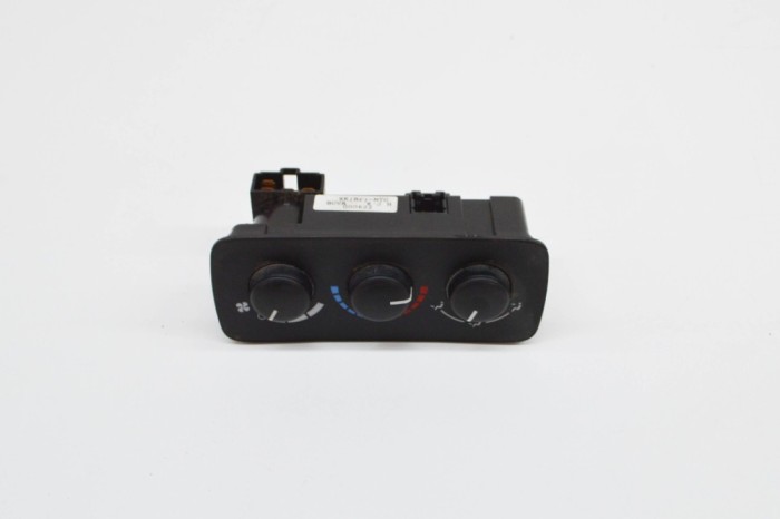 Modul de climatizare JEEP COMMANDER XK, XH 2007 OEM: P55116949AC,55116949AC 17423100