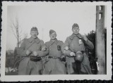 Fotografie, Trei Militari germani in perioada celui de-al doilea razboi mondial