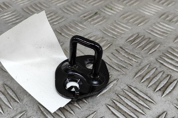 Zăvor de siguranță haion TESLA MODEL Y 2024 OEM: 150060300A 30357395