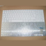 Tastatura laptop noua SAMSUNG 370R4E-S01 370R4E 370R5E 15.6&amp;quot; White UK