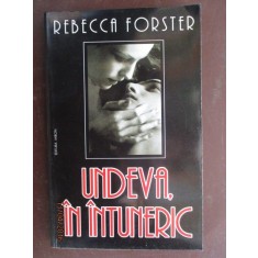 Undeva, in intuneric