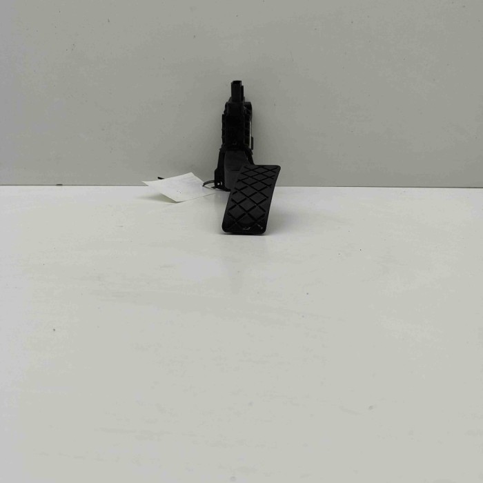 Pedala de accelerație VW PASSAT Variant B8 3G5 2017 OEM: 5Q1723503H 30748939