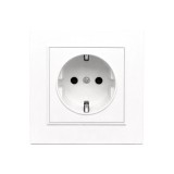 Cumpara ieftin Nova priză cu &icirc;mpăm&acirc;ntare 16A 250V alb