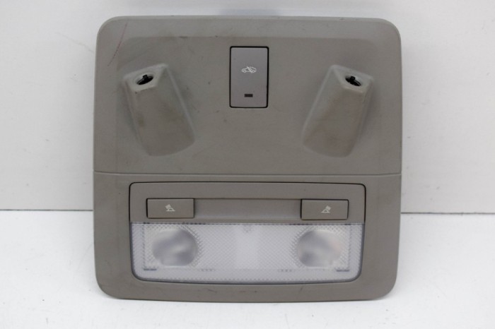 Iluminare interioară CHEVROLET CRUZE Hatchback J305 2012 OEM: 13309524,28195990,96932900 14578031