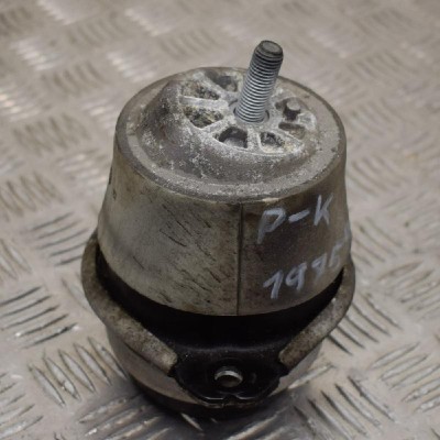 Suport motor st&amp;acirc;nga AUDI Q7 4L 2006 OEM: 7L8199131A | 2647461 foto