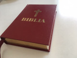 Cumpara ieftin BIBLIA CU MARGINILE PAGINILOR AURITE, INSTIT. BIBLIC 2008, REPRODUCE EDITIA 1988