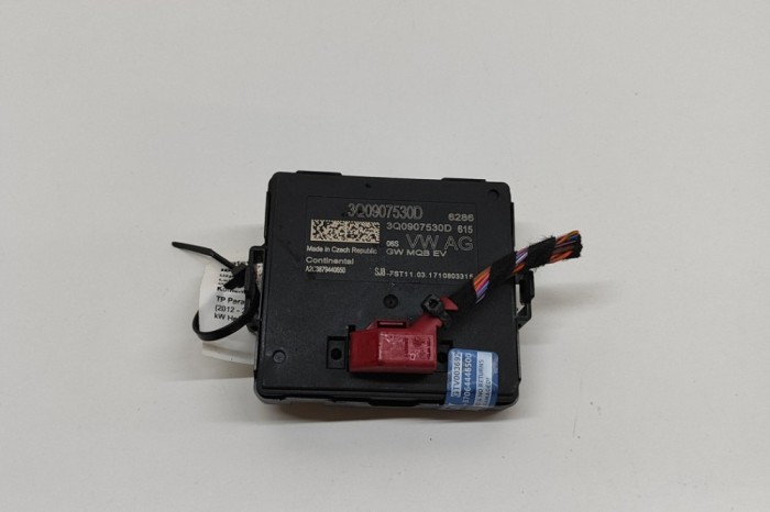 Unitate de control Gateway VW GOLF VII 5G1, BQ1, BE1, BE2 2017 OEM: 3Q0907530D,A2C3879440650 31035301