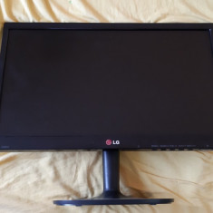 Monitor LG 20M35A-B cu Display defect