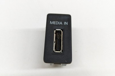 Port USB/AUX-In VW GOLF VII 5G1, BQ1, BE1, BE2 2015 OEM: 5G0035222A,5Q0035736 25796307 foto