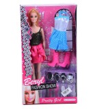 Păpușă cu Rochie, Cizme și Accesorii