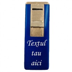 Bricheta Metalica Gravata, Personalizata cu Textul Tau, Gaz, Antivant, Reincarcabila, Albastra, Cutie